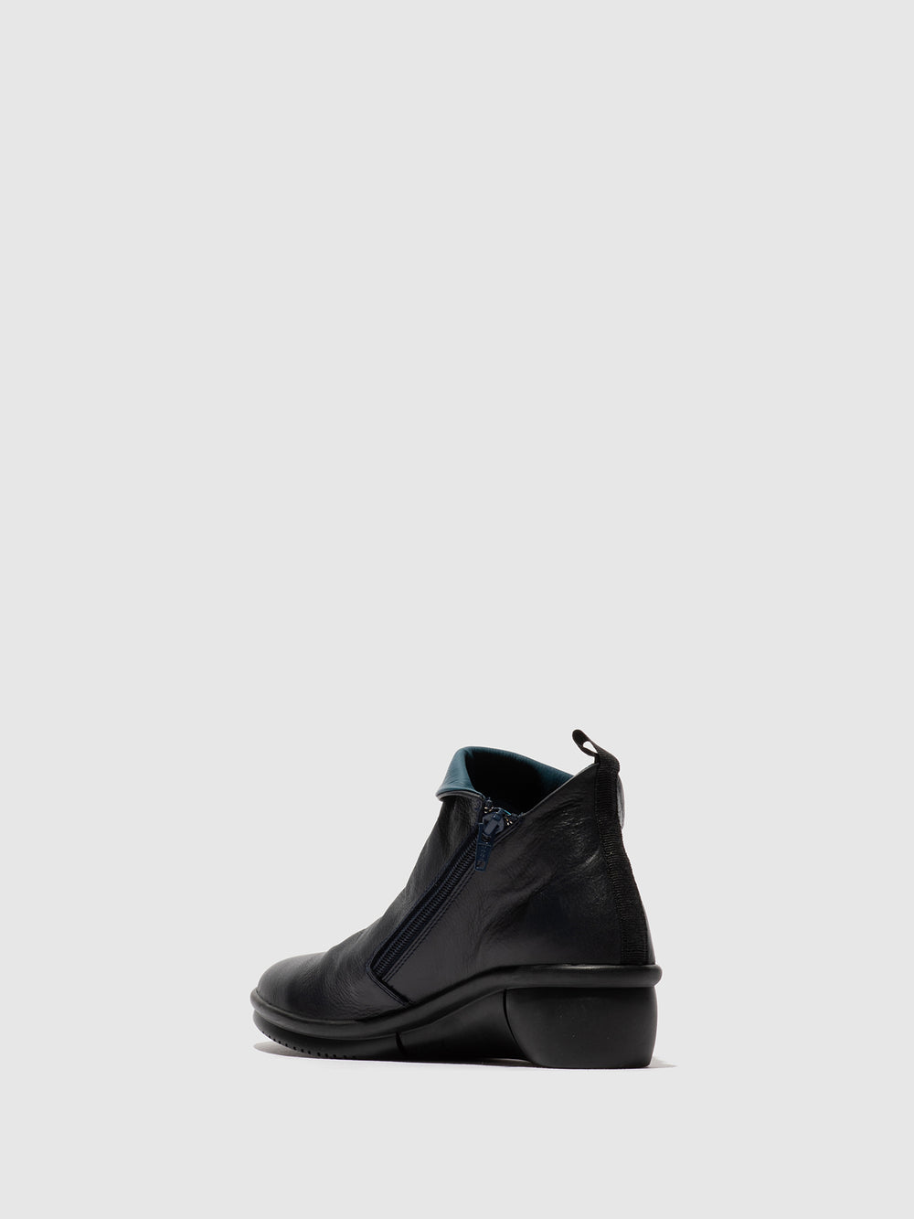 Botins com Fecho em Azul Marinho