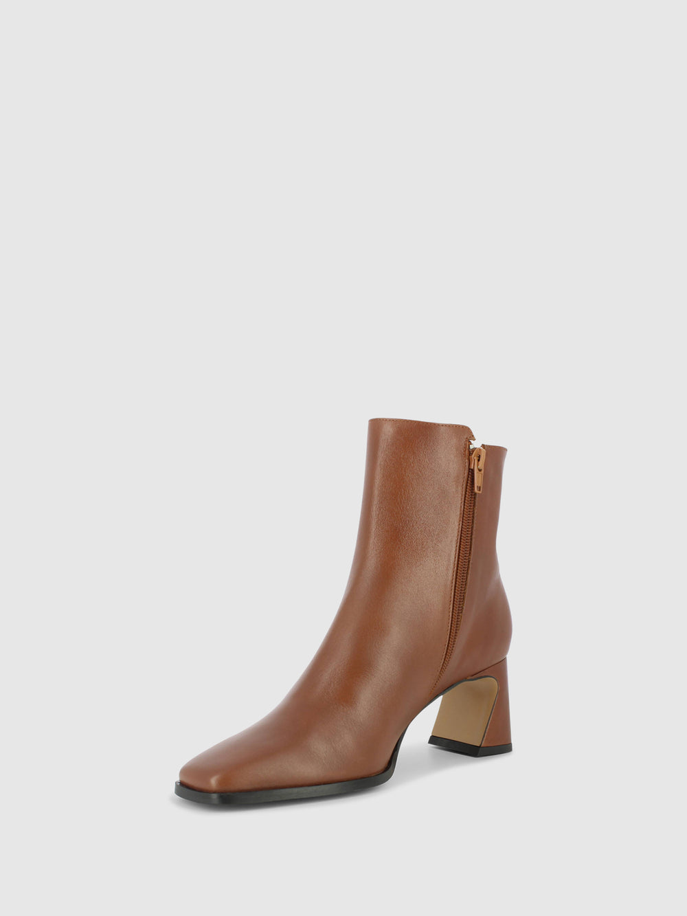 Botins com Fecho em Castanho