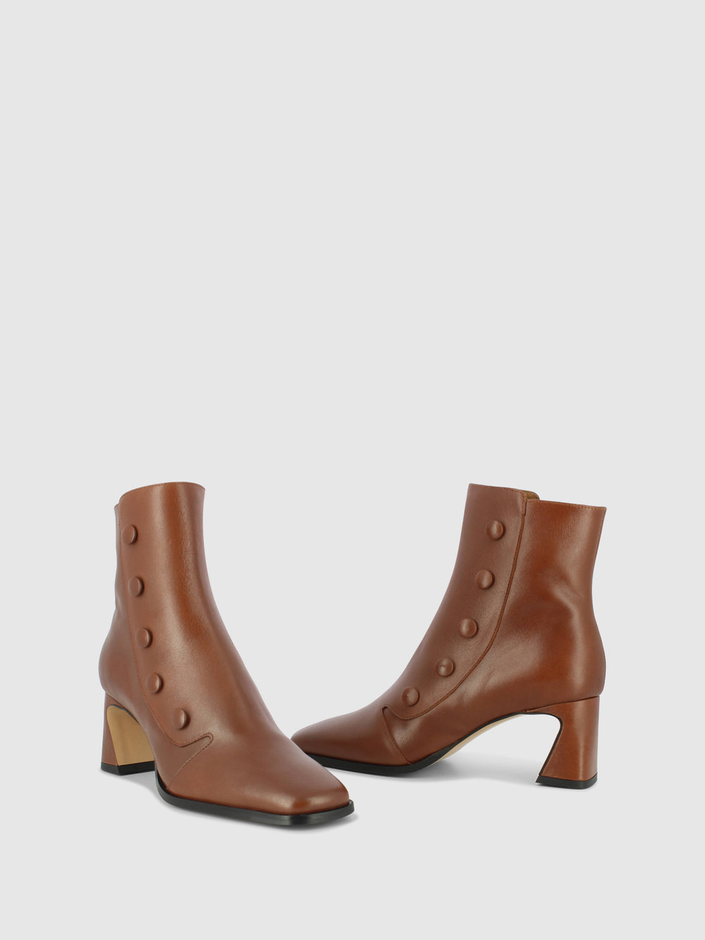 Botins com Fecho em Castanho