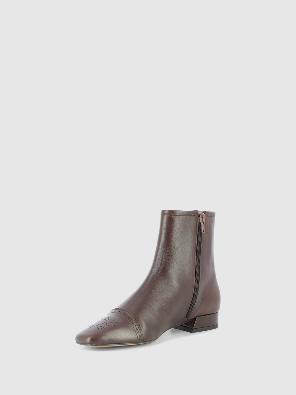 Botins com Fecho em Castanho