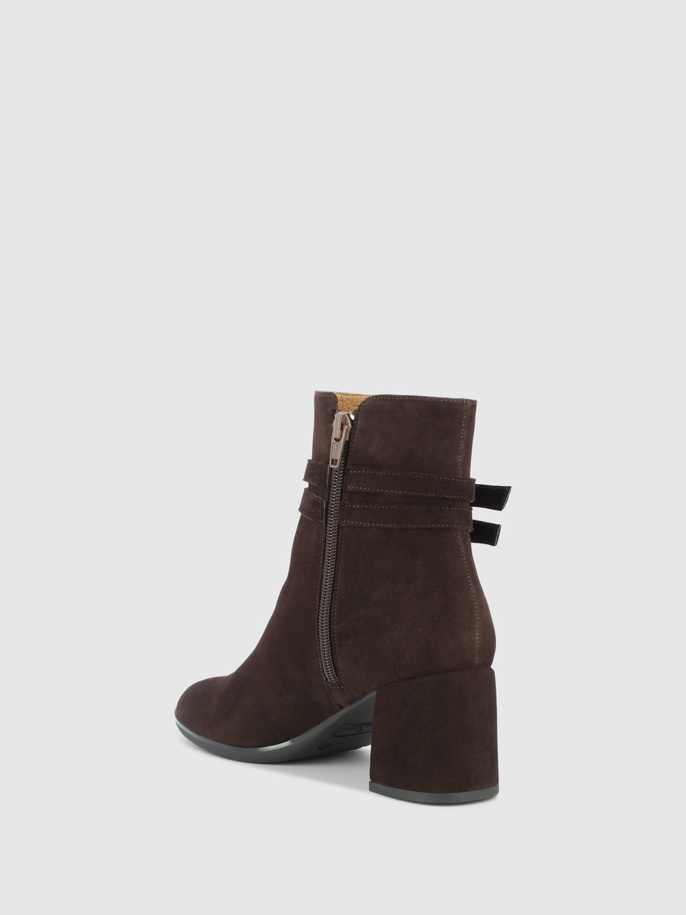 Botins com Fecho em Castanho