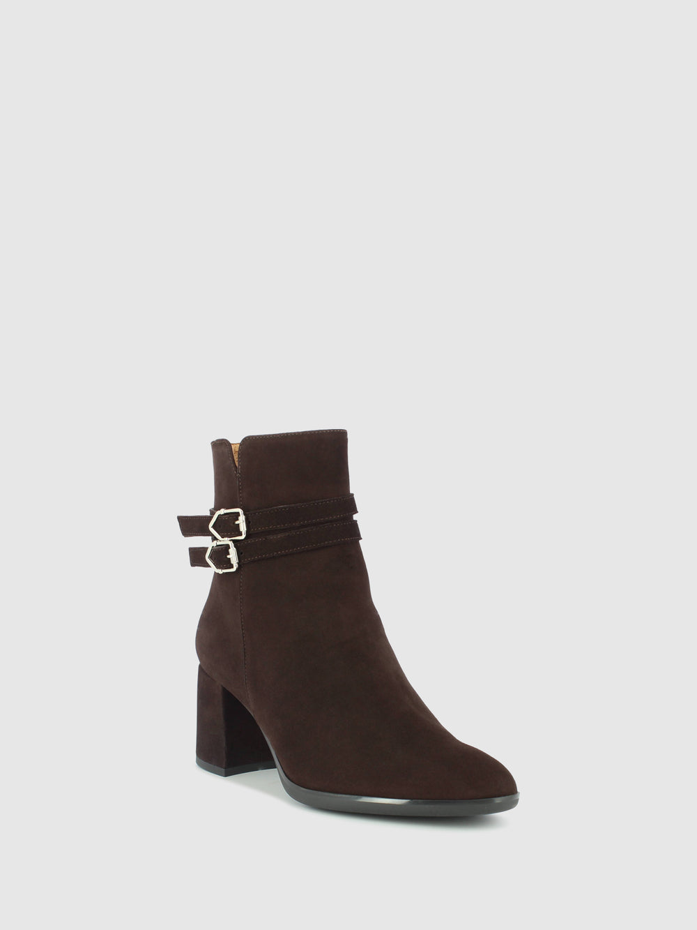 Botins com Fecho em Castanho