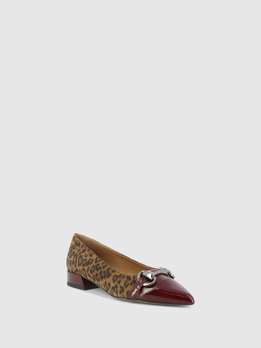 Sapatos com Fivela em Bordeaux