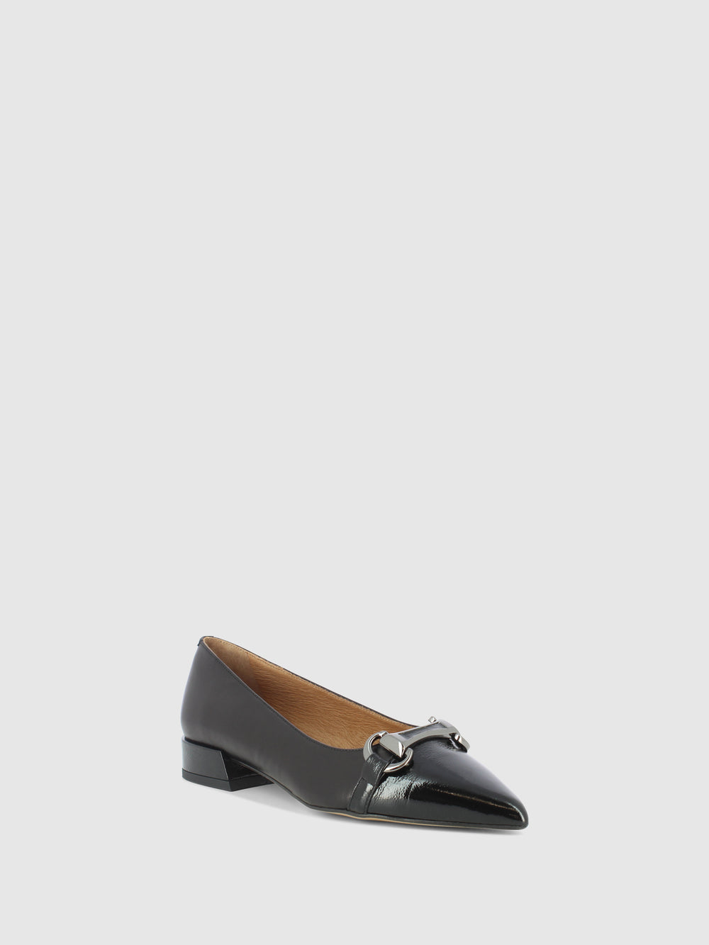 Sapatos com Fivela em Preto