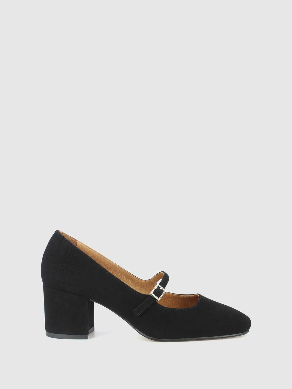 Sapatos com Fivela em Preto
