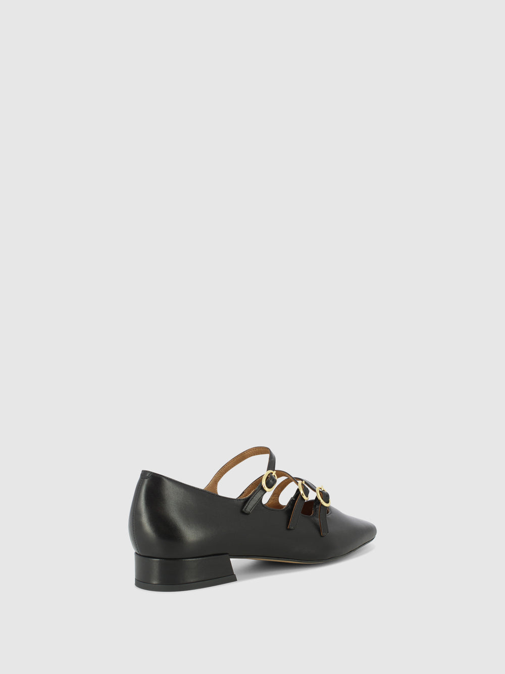 Sapatos com Fivela em Preto
