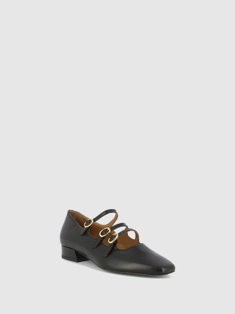 Sapatos com Fivela em Preto