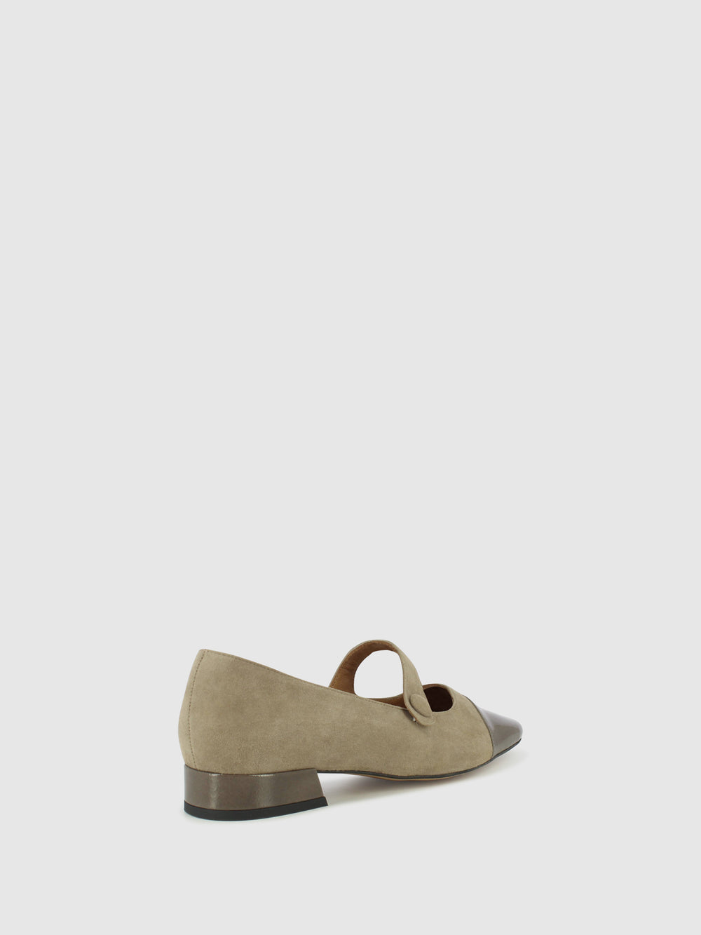 Sapatos com Fivela em Taupe