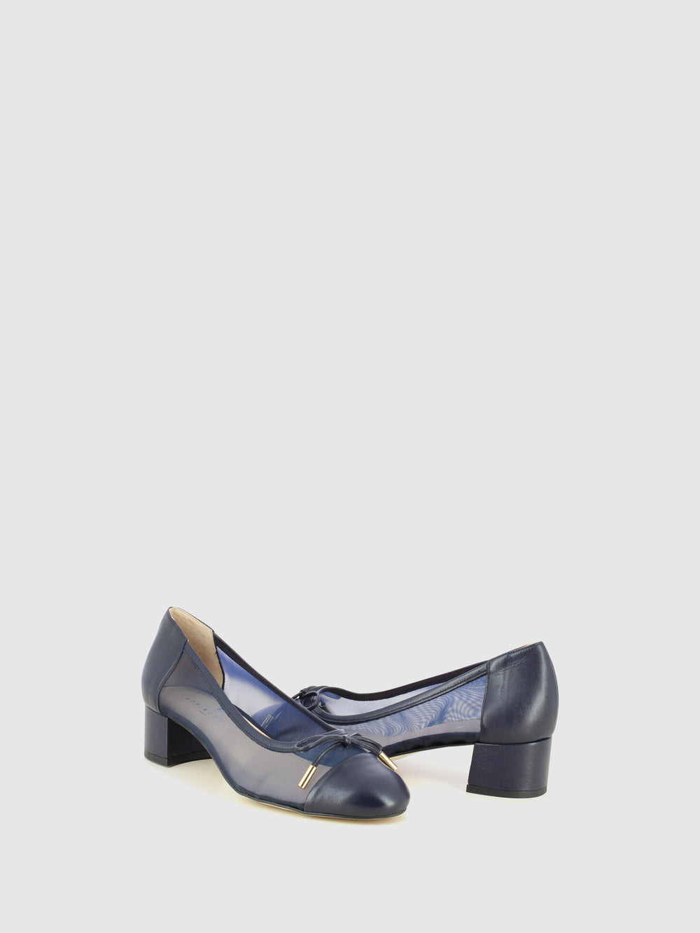 Sapatos com Apliques em Azul Marinho