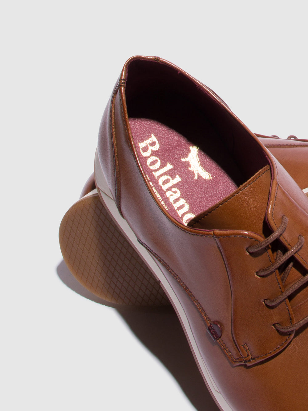 Sapatos com Atacadores em Castanho