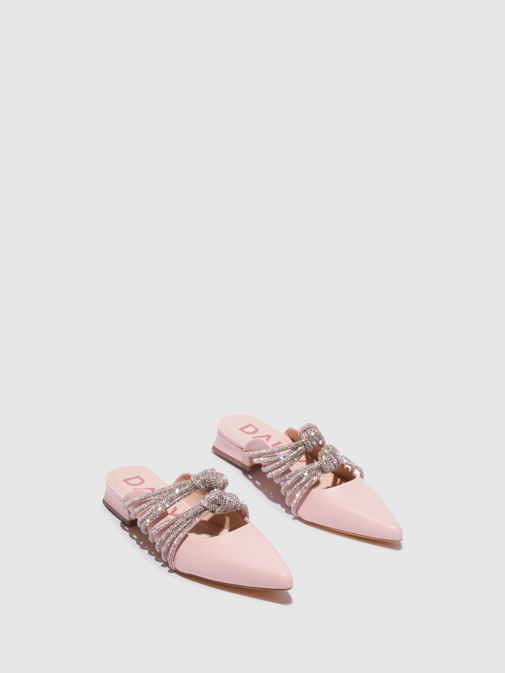 Mules Pontiagudas em Rosa