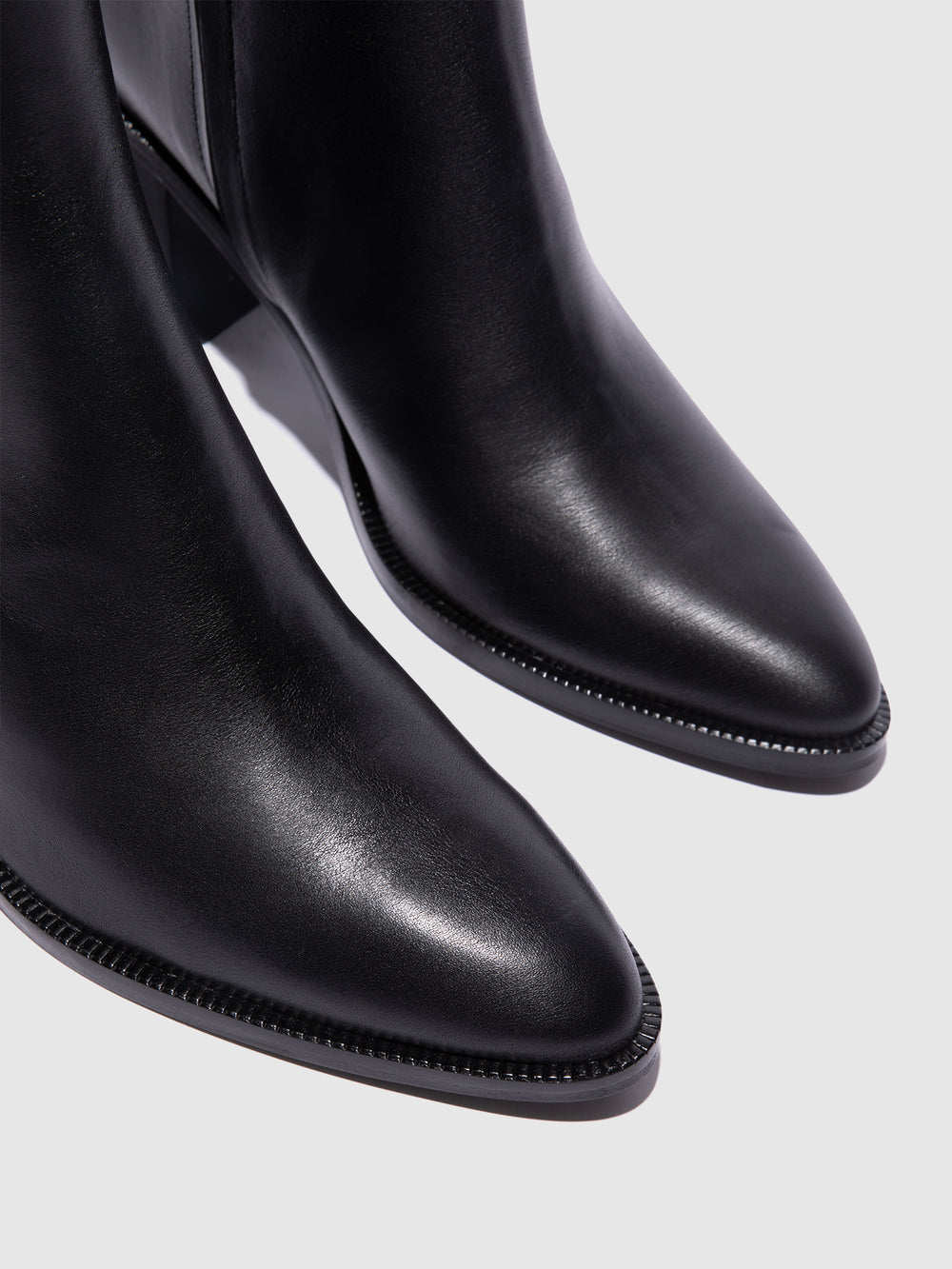 Botins com Fecho em Preto