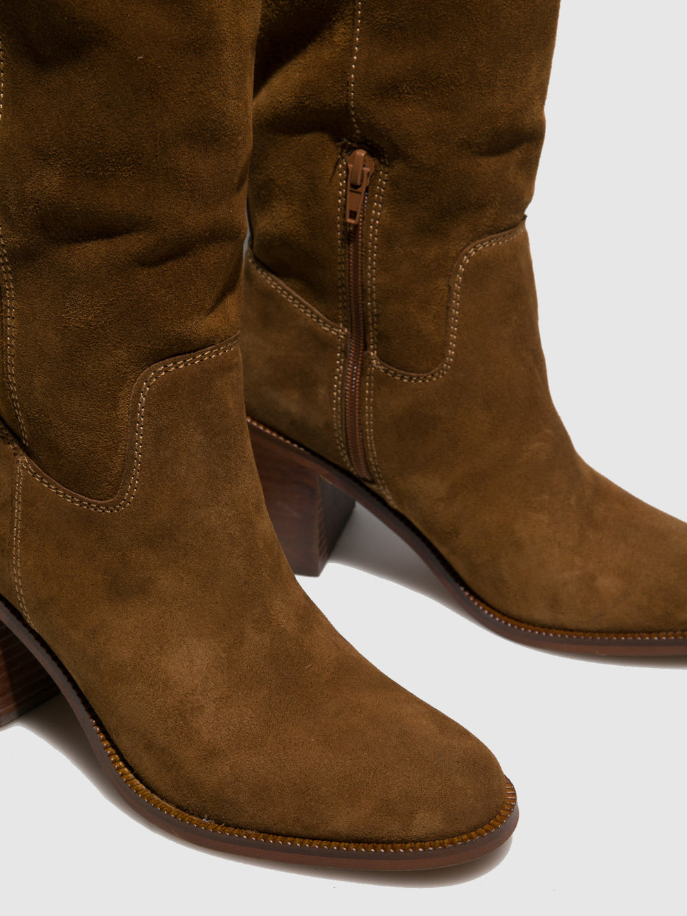 Botas acima do Joelho em Camel
