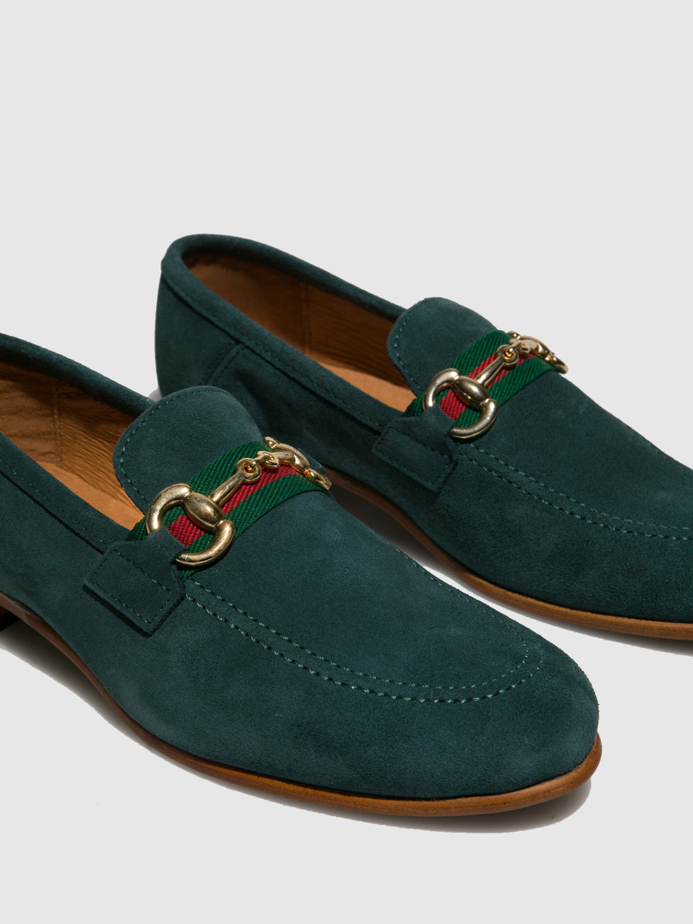 Sapatos Mocassins em Camurça Verde