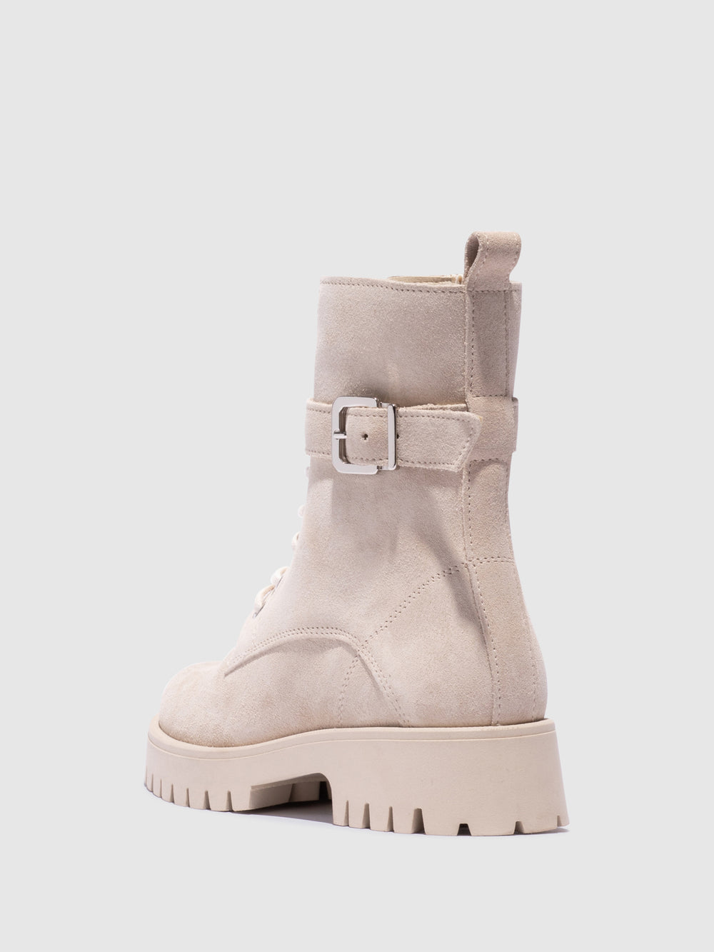 Botins com Atacadores em Bege