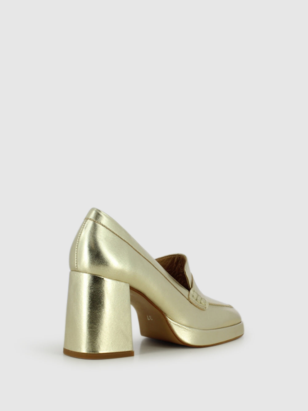 Sapatos de Plataforma em Dourado