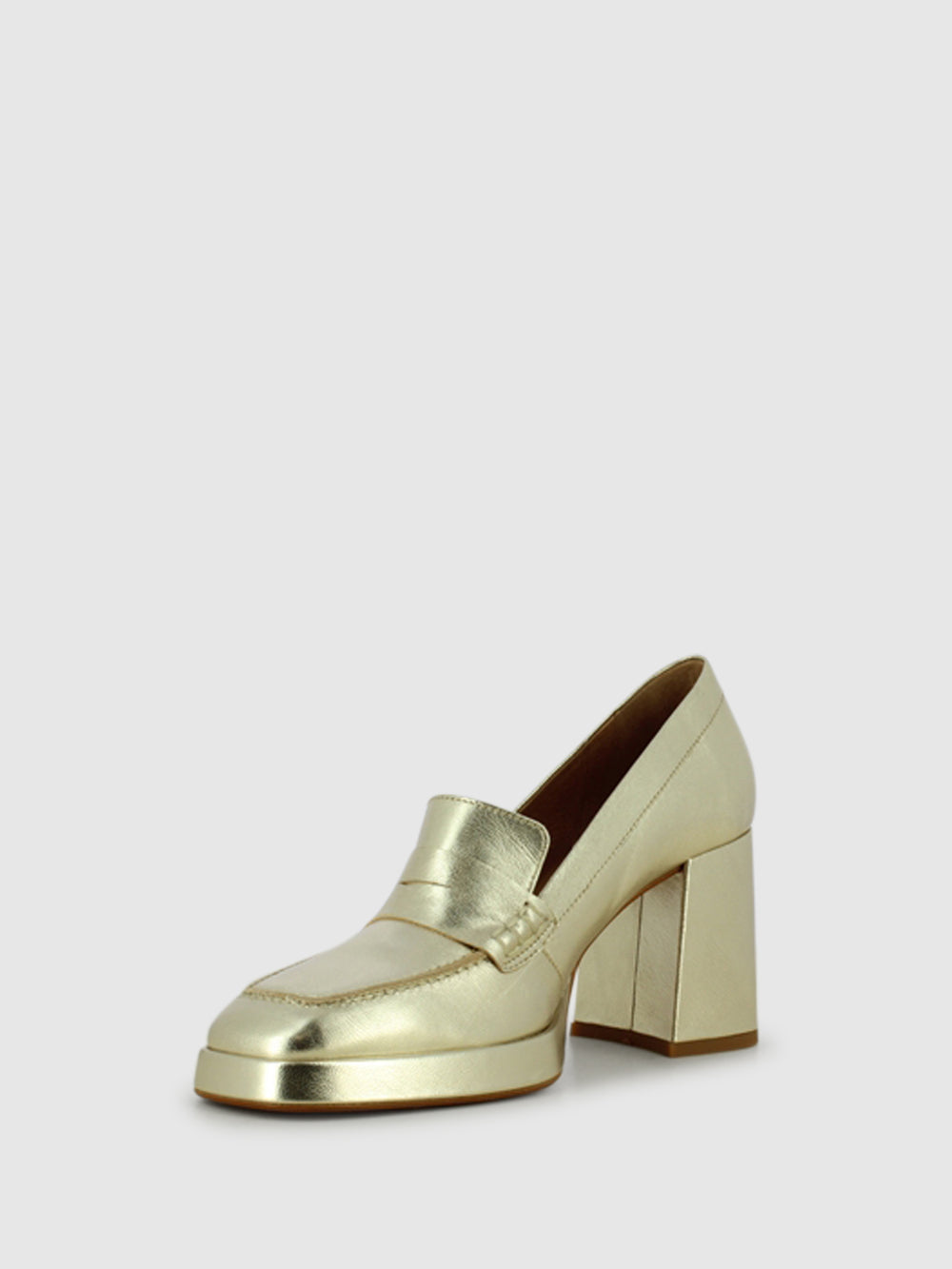 Sapatos de Plataforma em Dourado