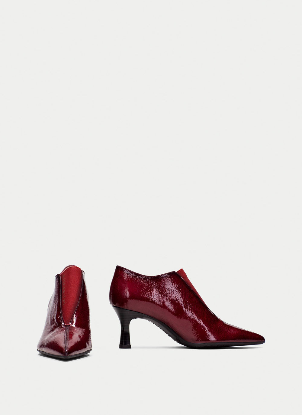 Botins com Elástico em Vermelho