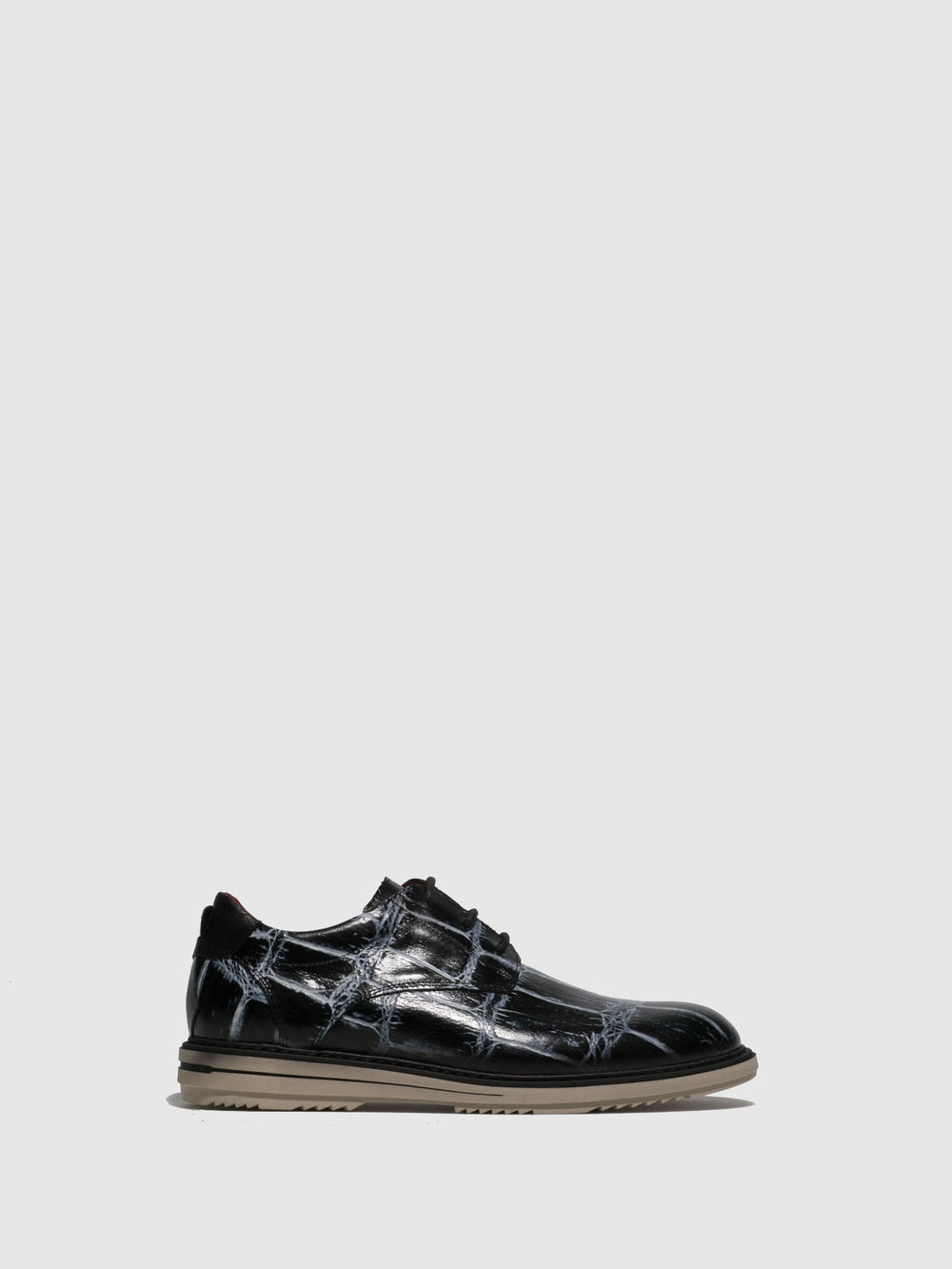Sapatos com Atacadores em Preto