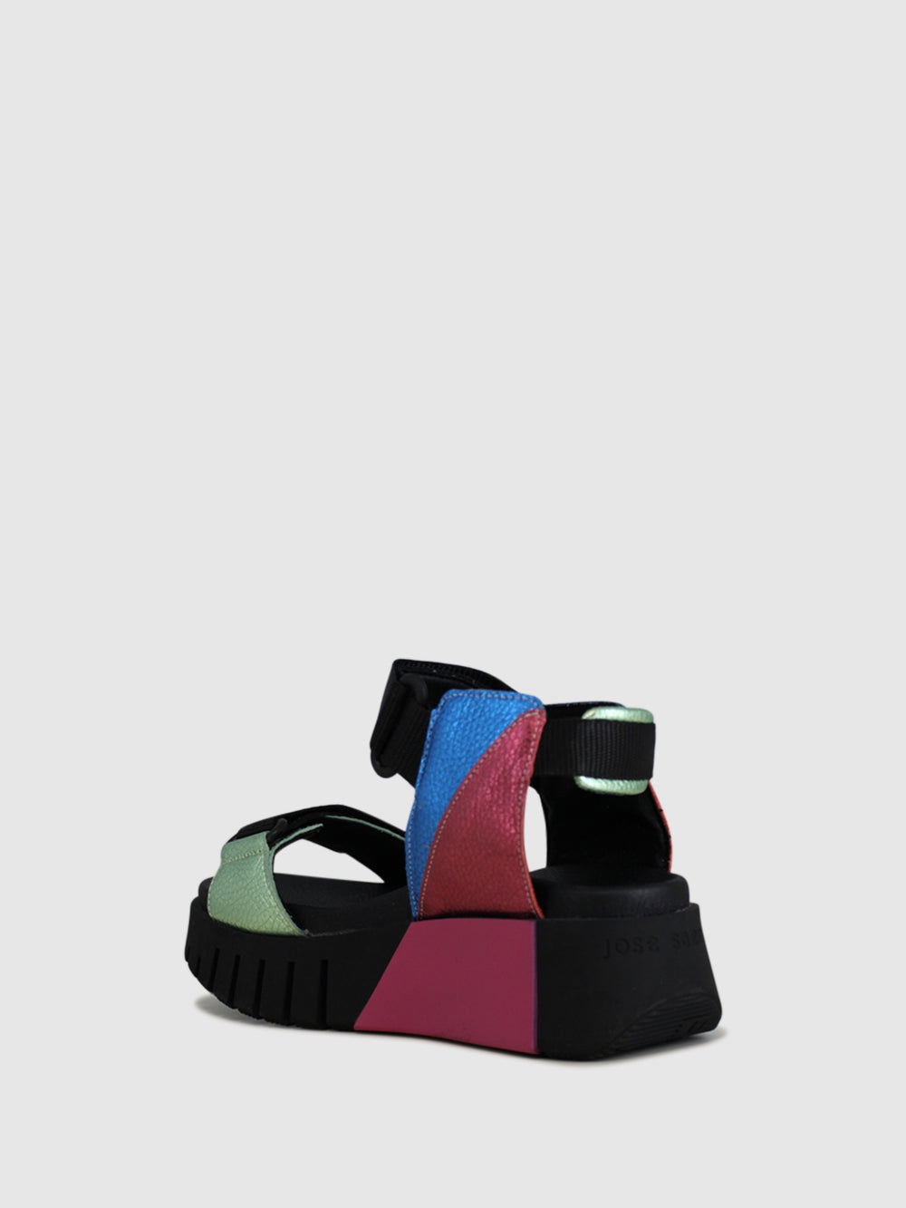 Sandálias com Velcro em Multicolor