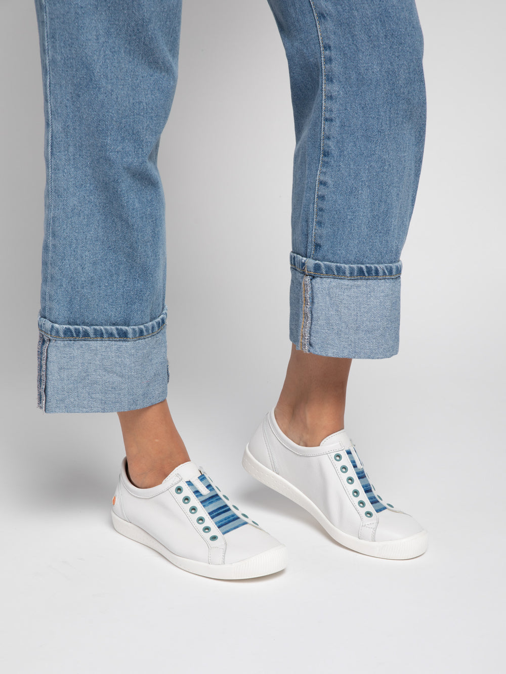 Ténis Slip-on IRIT637SOF SMOOTH WHITE W/ BLUE ELASTIC