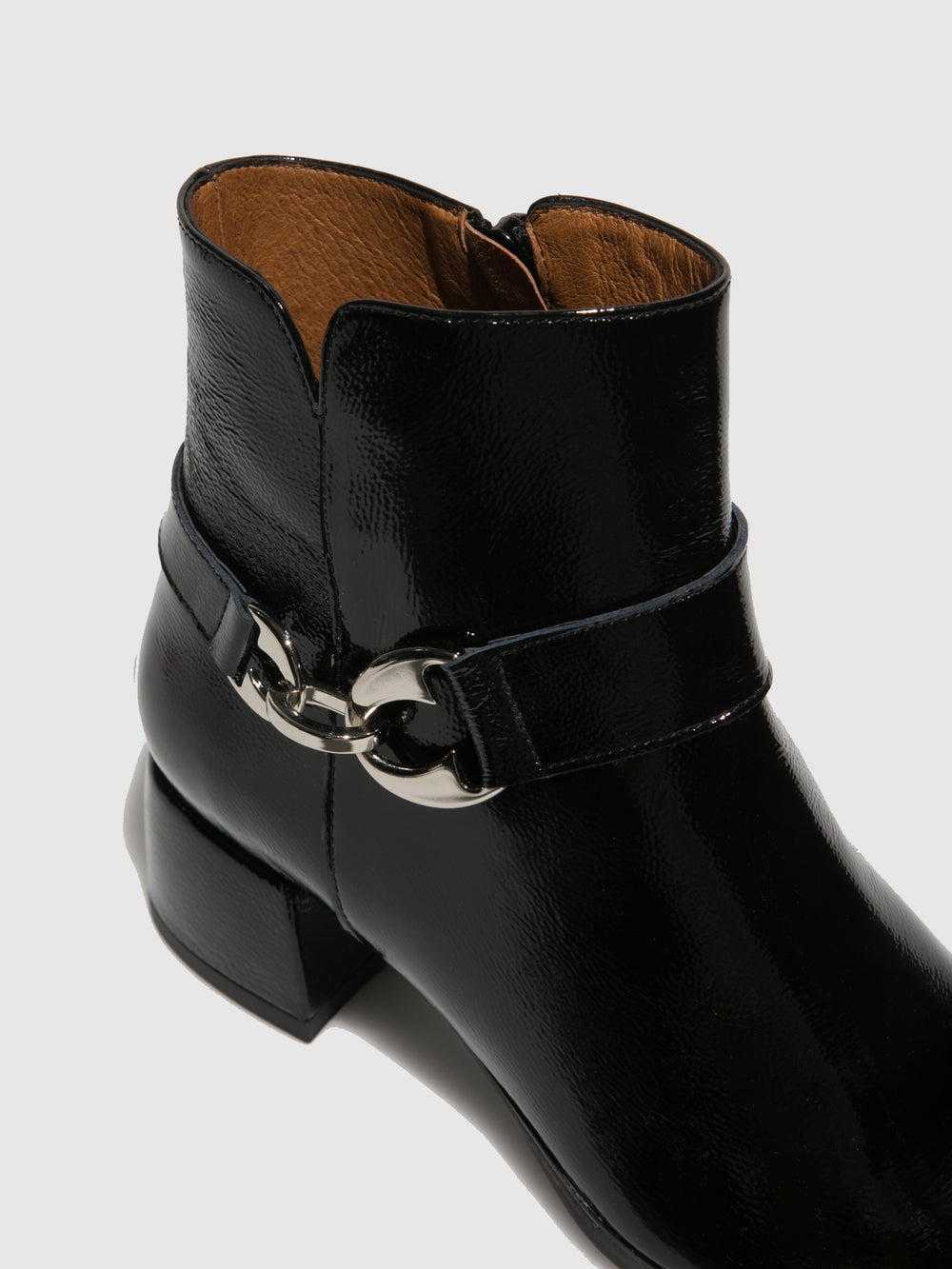 Botins com Fecho em Preto