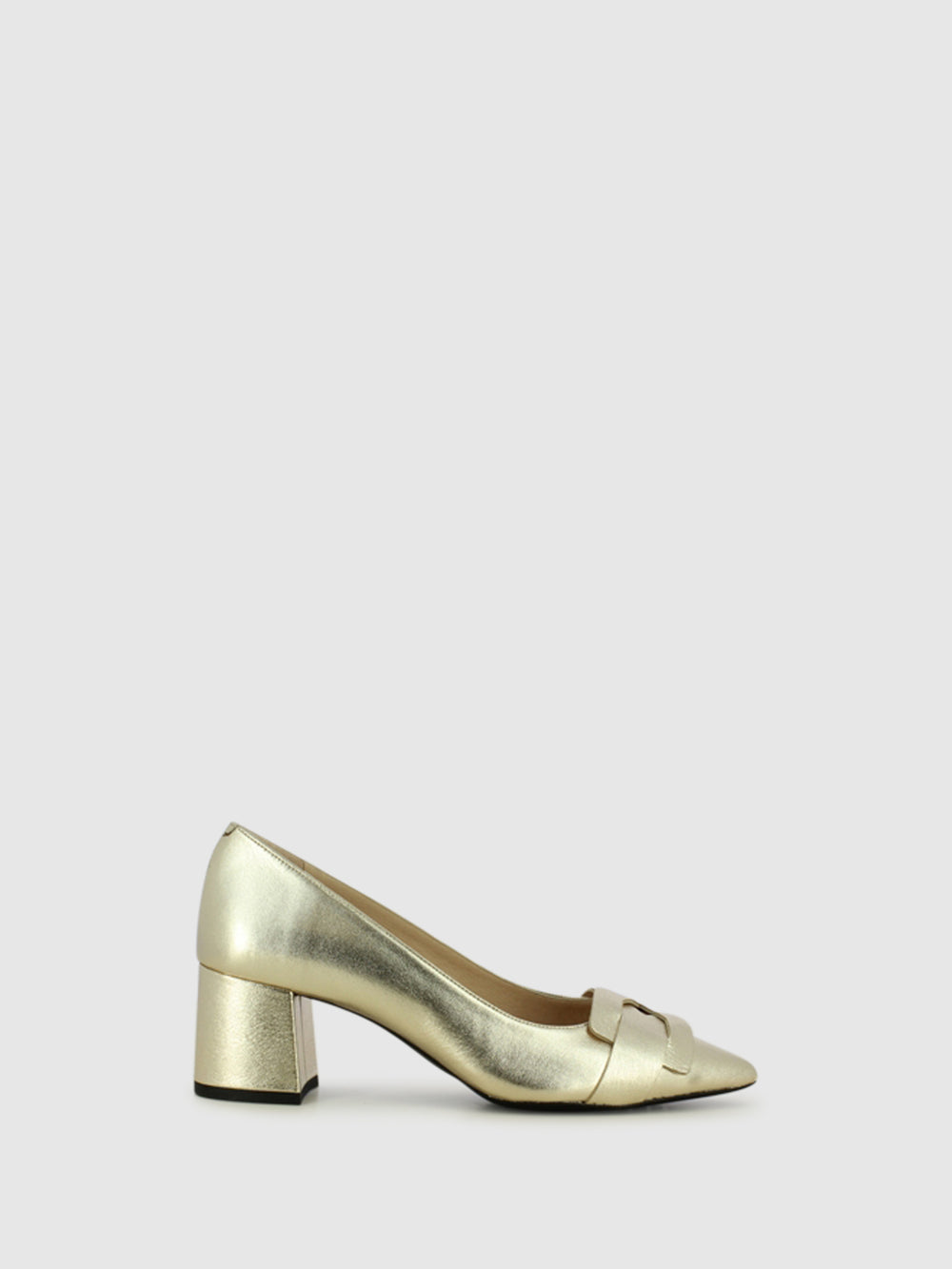 Sapatos Pontiagudos em Dourado