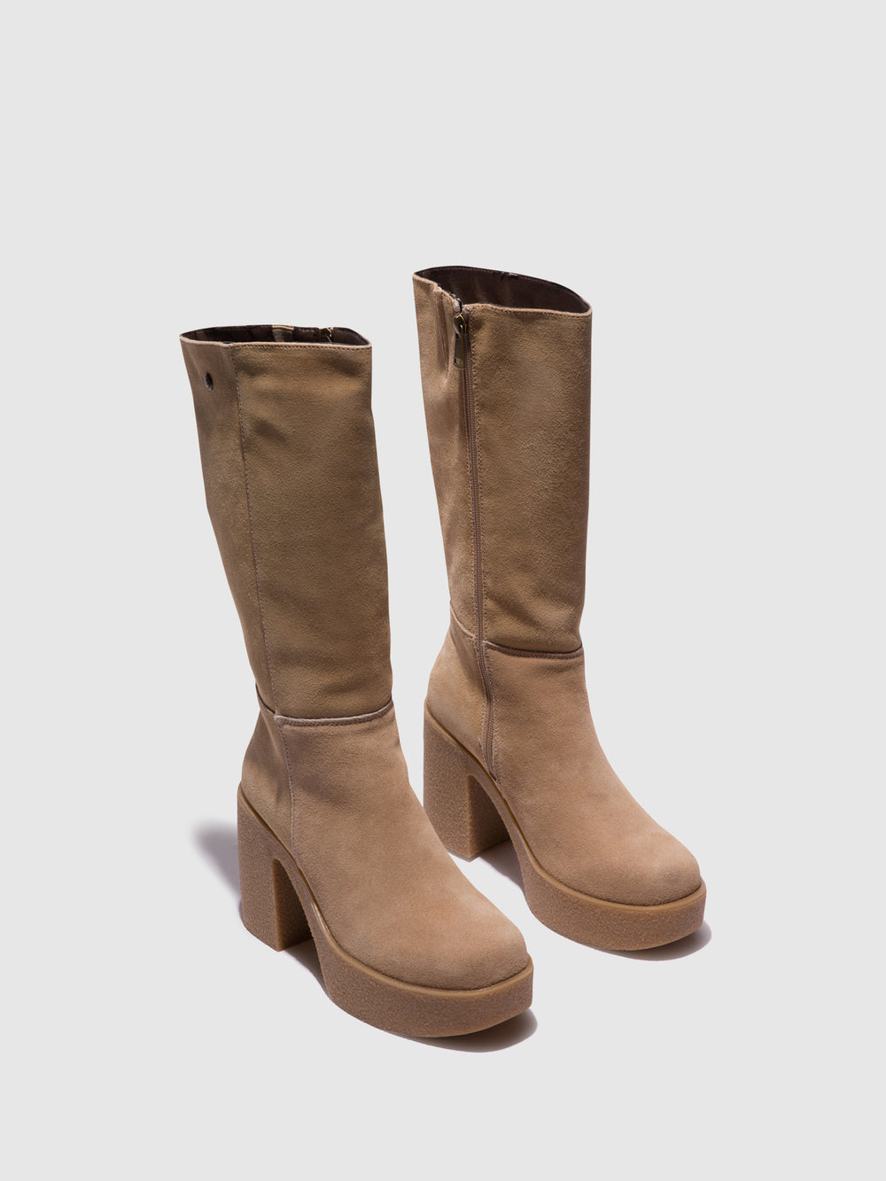 Botas com Fecho em Taupe